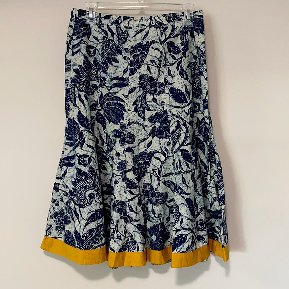 Beautiful blue floppy skirt!